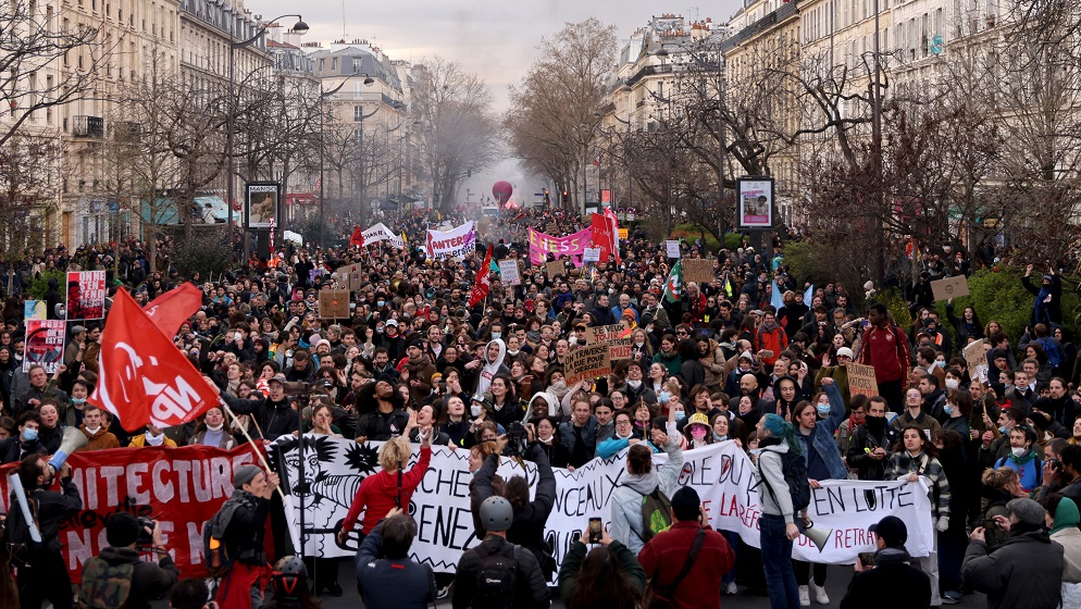 Reforma e pensioneve ne France, Kushtetuesja refuzon kerkesen per referendum